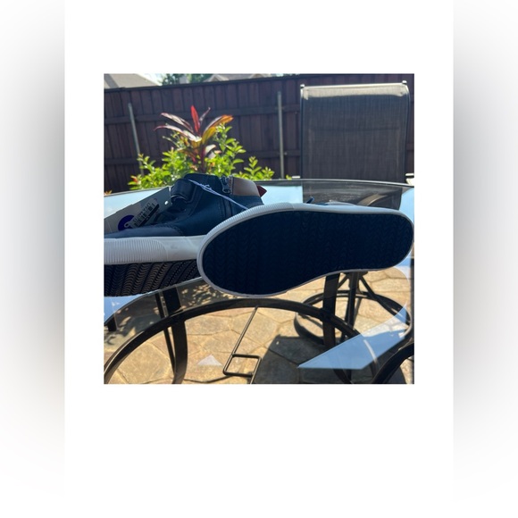 NWT - Cat & Jack High Top Tennis Shoes size 6 with side zippers. KIDS - Picture 7 of 12